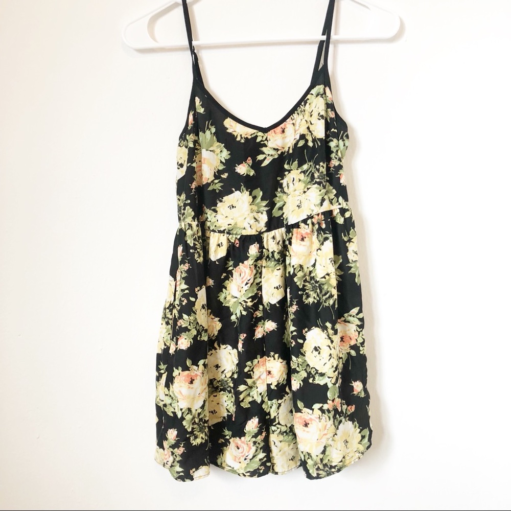 Kimchi blue floral romper XS